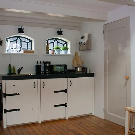 Apartment De Lindebloesem *